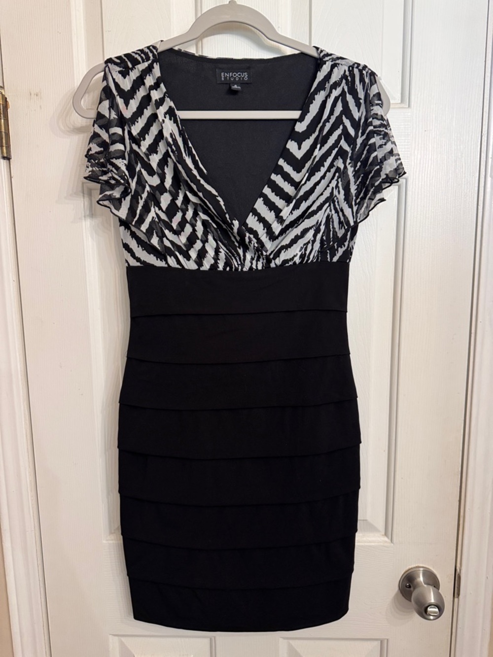 Enfocus Studio Black and White Tiered V-Neck Mini Dress